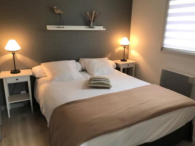 Le Relais De La Hardiesse 6Km Mont St Michel - Chambres Doubles - Suite Spa Privatif Courtils Bilik gambar